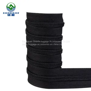 Professional Plain Weave Nylon Custom Luggage Zipper thumbnail-2