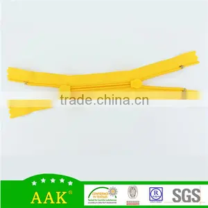 Nylon Zipper With Head to Head Sliders thumbnail-4