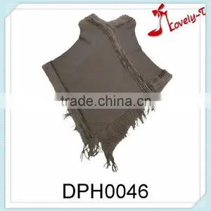 2105 Wholesale Women New Fashion Crochet Knit Women Poncho Sweater Pattern With Fur Trim and Tassels thumbnail-1