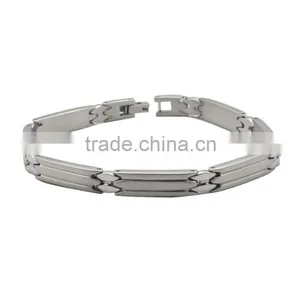 China Manufacturer Stainless Steel Fashion Bracelet Wholesale thumbnail-2
