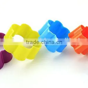 100% Food Grade Different Sizes Snowflakes Cookie Cutter thumbnail-1