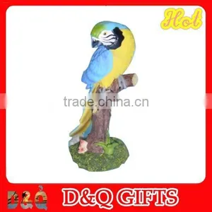 Polyresin Tropical Parrot Figurine With Stump thumbnail-1