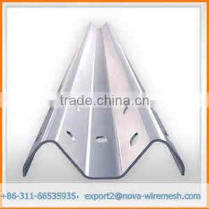 Factory Price Galvanized Highway Guardrail thumbnail-1