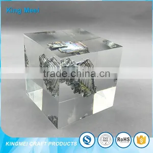 China Factory Clear Acrylic Craft Cube Paperweight thumbnail-1