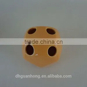 Simply Wholesale Ceramic Bathroom Accessory Set thumbnail-4