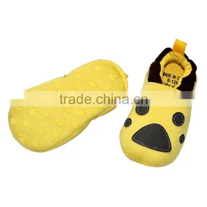 Cute Dog Footprint Embroidered Baby Shoes thumbnail-2