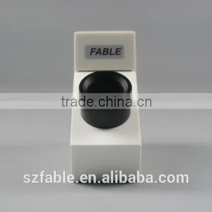 Testing Range of 1.35 - 1.85 Gem Refractometer With RI Liquid FGR-002 thumbnail-6