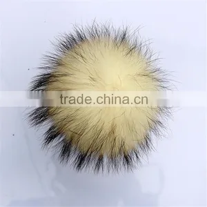 2016/2017 Fluffy 13cm Colorful Raccoon Fur Pom Poms for Beanie Hats/with Keychain thumbnail-4