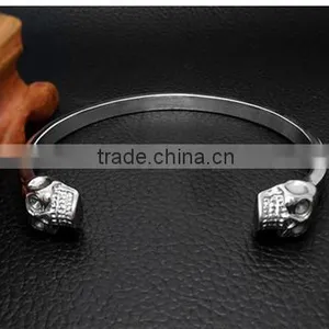C Shape Antique Silver Vintage Engraved Wire Skull Head Stainless Steel Bangles thumbnail-4