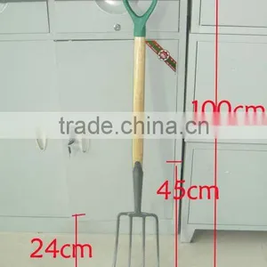 Farm Tools Fork With Wooden Handle F106D thumbnail-1