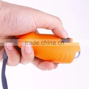 China Wholesale High Quality Hand Crank Generator Hand Dynamo Flashlight thumbnail-5