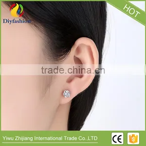 Beautiful Flower Shape Plum Blossom Cubic Zircon Stud Earring for Women thumbnail-4