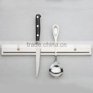 Stainless Steel Wall Mounted Kitchen Knife Wall Rack Magnetic Knife Bar Kitchen Magnetic Knife Strip thumbnail-2