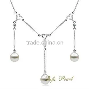 Heart Style White Akoya Pearl Necklace thumbnail-1