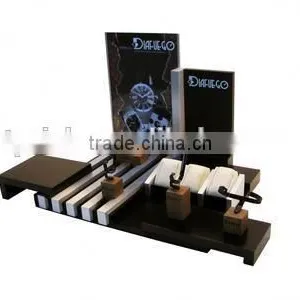 2015 Hot Design and Wonderful Clear Acryl Watch Display thumbnail-2