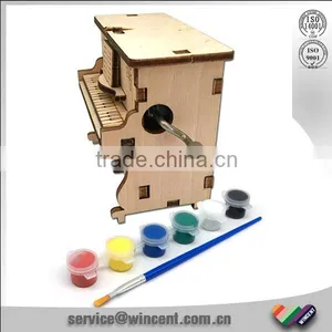 Hand Crank Wooden Wind Up Music Box thumbnail-2