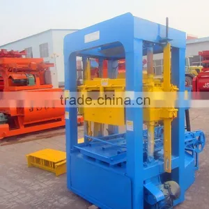 Hot Sell QTJ4-26C Small Semi Concrete Holo Bricks Machine thumbnail-3