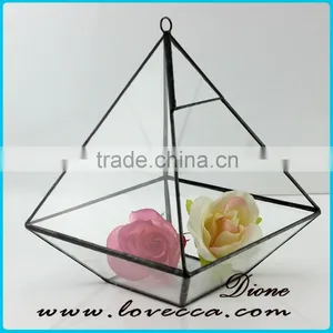 2016 Fashion Design Pyramid Geometric Glass Terrarium / Hand Made Planter / Air Plant Glass Vase thumbnail-1