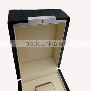 Customized Luxury Polish Lacquered Wooden Watch Box thumbnail-4
