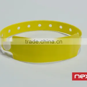 Soft PVC Wristband With RFID Chip thumbnail-1