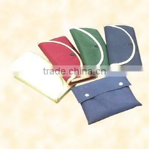 Non-Woven Purses thumbnail-1