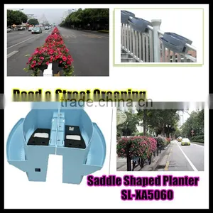 Vertical Garden Fence Decorative Garden Stone Flower Pot Resin Animal Metal Flower Pot Hanger thumbnail-3