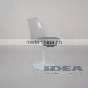 Replica Eero Saarinen Tulip Chair - Grey Cushion thumbnail-1