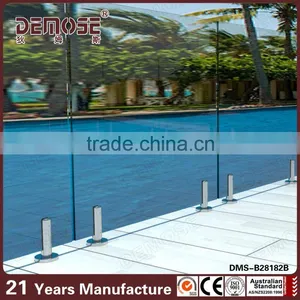 Outdoor Frameless Glass Balcony Railing Designs thumbnail-1