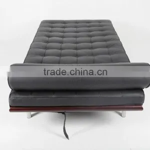 High Quality Barcelona Sofa Bed Solid Wood Frame Barcelona Daybed Leather thumbnail-4