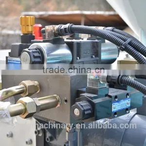 2016 New 158 Ton Servo Motor Small Plastic Cream Bottle Injection Molding Machine thumbnail-3