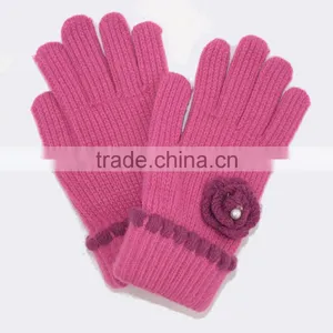 Women's Warm Rose Knit Gloves thumbnail-1