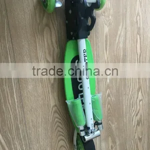 3 Wheels Adults Childs Kick Scooter With Adjustable Handlebar thumbnail-5