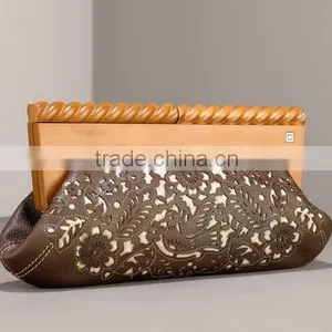 AZ-1612CCD Auto Focus Laser Cutting Engraving Machine With Camera for Arts and Grafts thumbnail-5