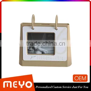 Desktop Photo Frame and Money Box and 2016 Calendar thumbnail-1