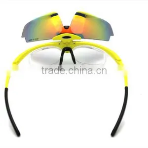 Robot Modeling Sport Ski Goggles thumbnail-2