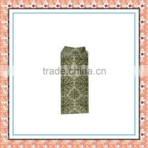 China Supplier Cute Two-side Paper Gift Bag thumbnail-2