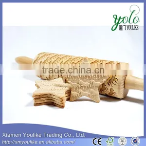 Eco-friendly Bamboo Rolling Pin With Engraved Horse Pattern thumbnail-2