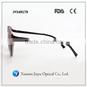 Red Top Quality Plastic Polarized Sunglasses for Ladies thumbnail-4