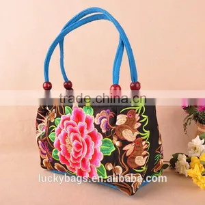 Embroidery Flower Pattern Handbags Women Hot Selling Bag Cheap Hmong Bag Wooden Beads Women Handbag thumbnail-3