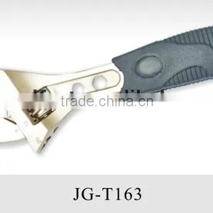 Adjustable Wrench With Hammer Function thumbnail-1