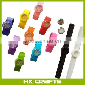 Slap on Silicone Watch Quartz Sports Watch Kid Woman Man Unisex Fashion Silicone Slap Watch thumbnail-3