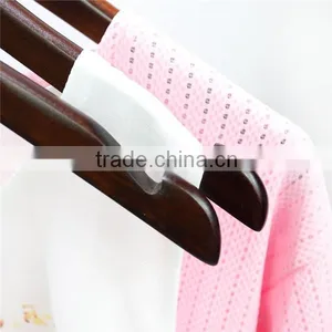 Used Clothes Hangers thumbnail-6