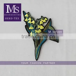 Cheap Price Factory Wholesale Professional Customized Applique Embroidered Patches Flower Shape for Clothing thumbnail-1