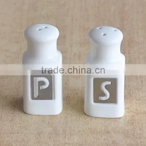 Ceramic Spice, Salt and Pepper Shaker Set With Decal thumbnail-4