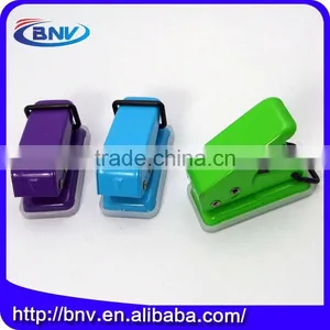 China Professional Heavy Duty One Hole Punch thumbnail-1