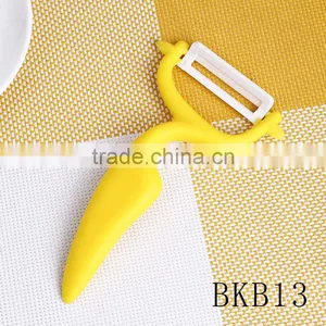 BKB13 One Blade PP Handle Ceramic Blade Fruit Peeler thumbnail-2