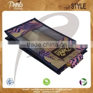 PP Laminated Jute Two Bottle Wine Bag With Window & With Wooden Cane Handle With Inside Partition thumbnail-5