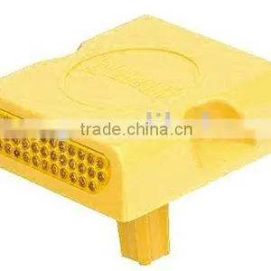 Road Stud thumbnail-1