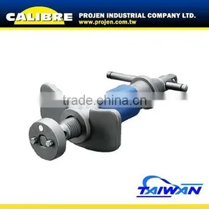 CALIBRE 2 in 1 Auto Brake Caliper Piston Tool Car Disc Brake Repair Kit thumbnail-1