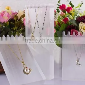 Hot Sale Acrylic Nacklace Display Crystal Block thumbnail-4
